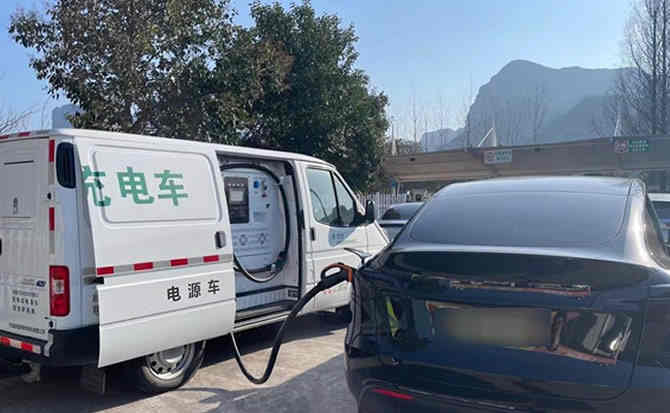 融安汽车搭电